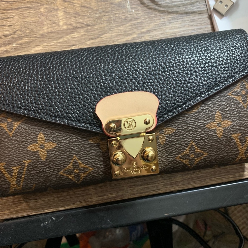 Wallet